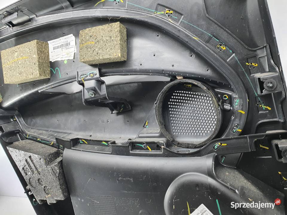 Boczek Drzwi Prawy Fiat Doblo II