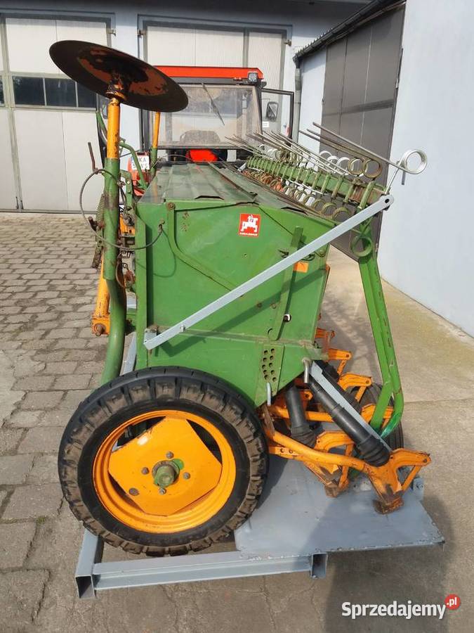Siewnik Amazone D 7 Super typ 30 z wózkiem Kokanin