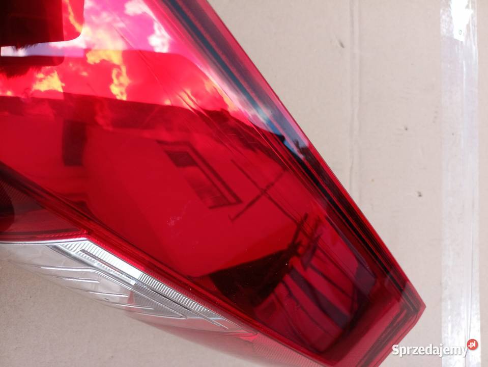 Lampa tylnia Dacia dokker prawa osobowe łódzkie Zduńska Wola