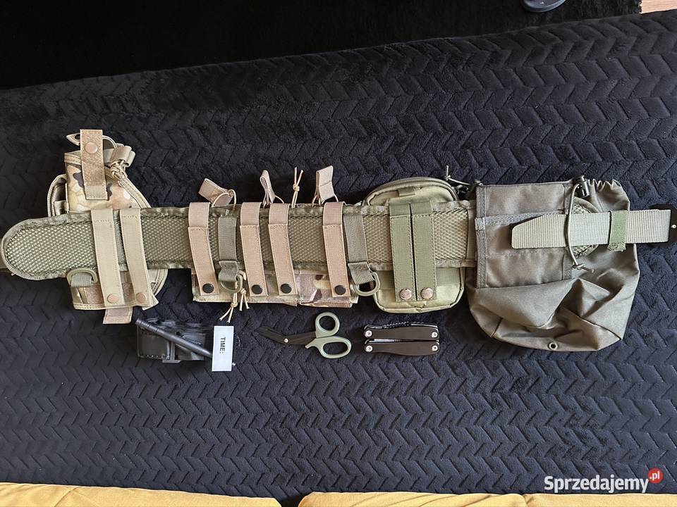 Pas taktyczny z wyposażeniem multitool ładownice Płock