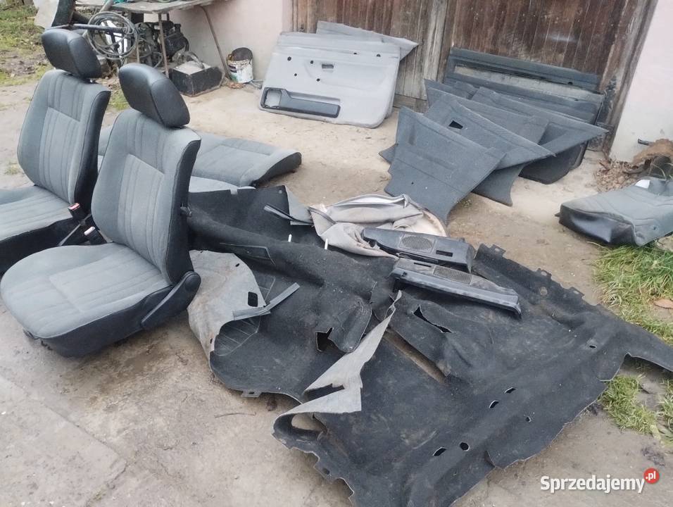 Golf 2 fotele kanapa boczki dywan