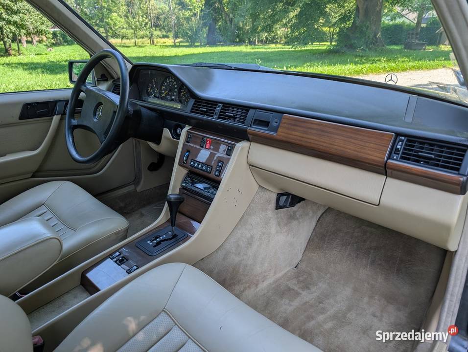 Mercedes Benz W124 260E 4 Matic