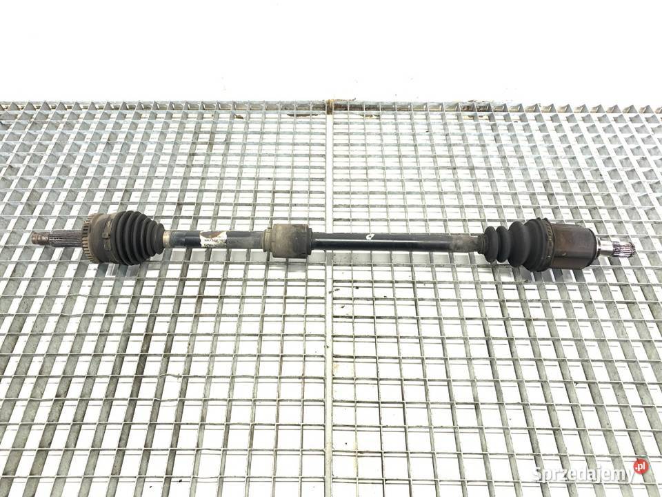 PÓŁOŚ PRAWY PRZÓD KIA CEED 14 105 0612 PRZEGUB