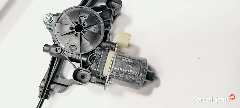 SILNICZEK SZYBY LT AUDI A4 B9 QUATTRO 8W0839461A Lipno