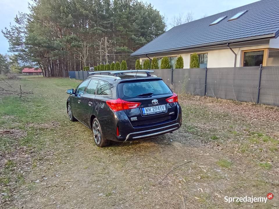 TOYOTA AURIS Combi Stojadła