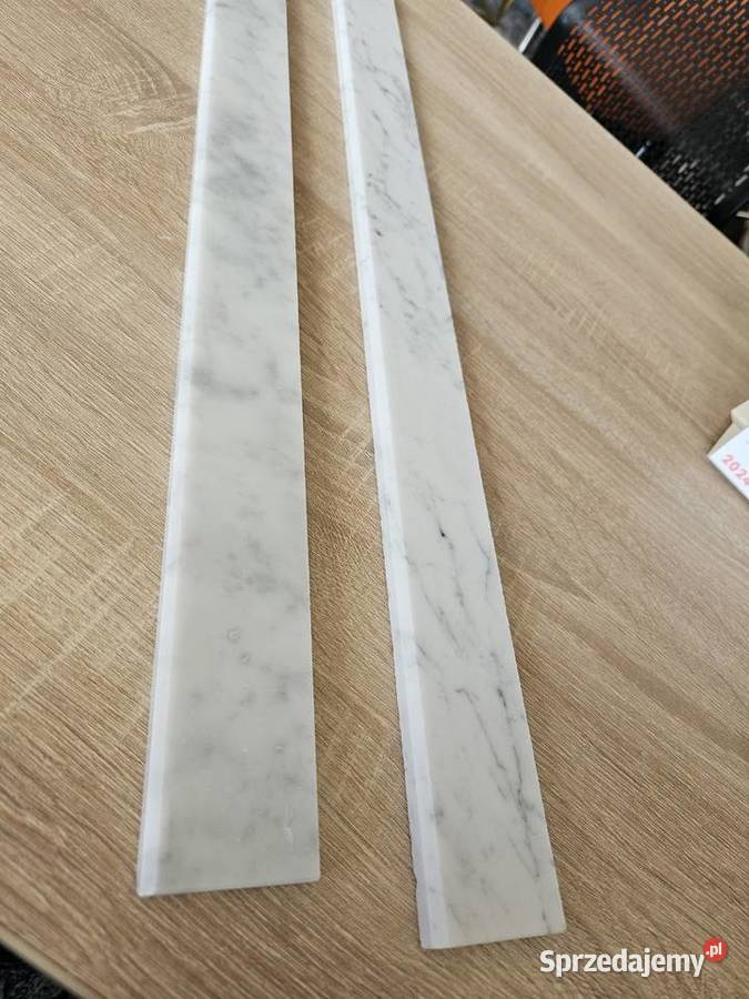 Cokół marmurowy CARRARA BIANCO wys 47 Przemyśl