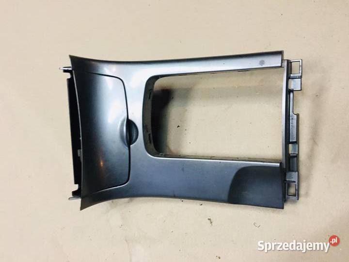 Popielniczka tunel środkowy mazda 6 gg gy 1 gen