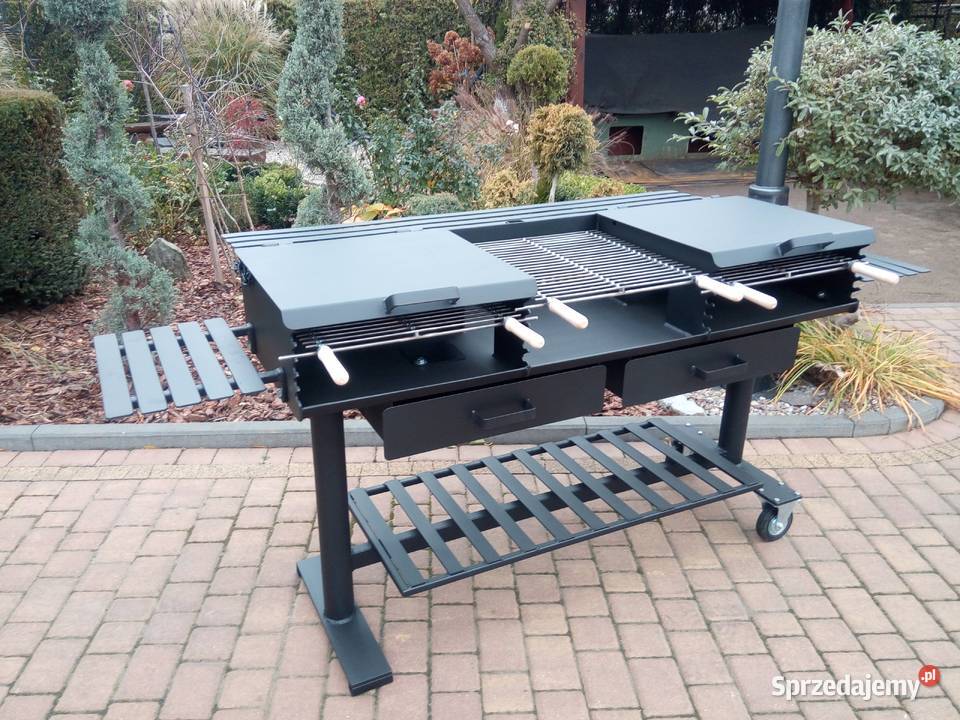 Grill węglowy gastronomiczny trójkomorowy z