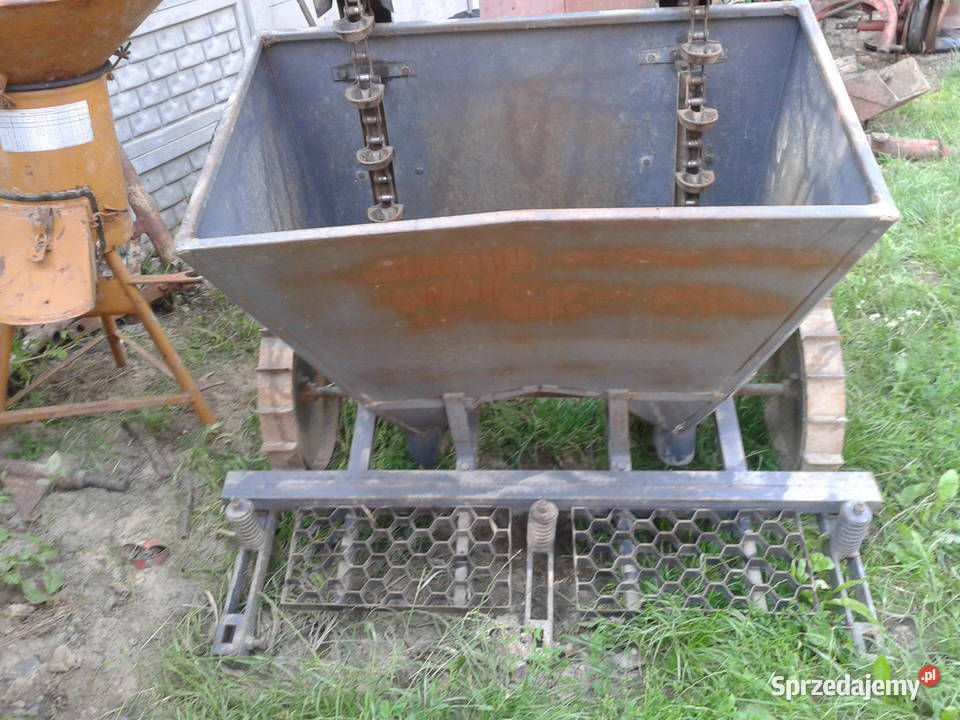 sadzarka do ziemniaków AKPIL Nowa Słupia