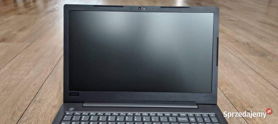 Lenovo V33015IKB i58250U 8GB SSD 256GB Win 11 sprzedam