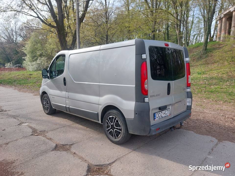 Doinwestowany Renault Trafic Vivaro 20 dci 114 114KM Nysa