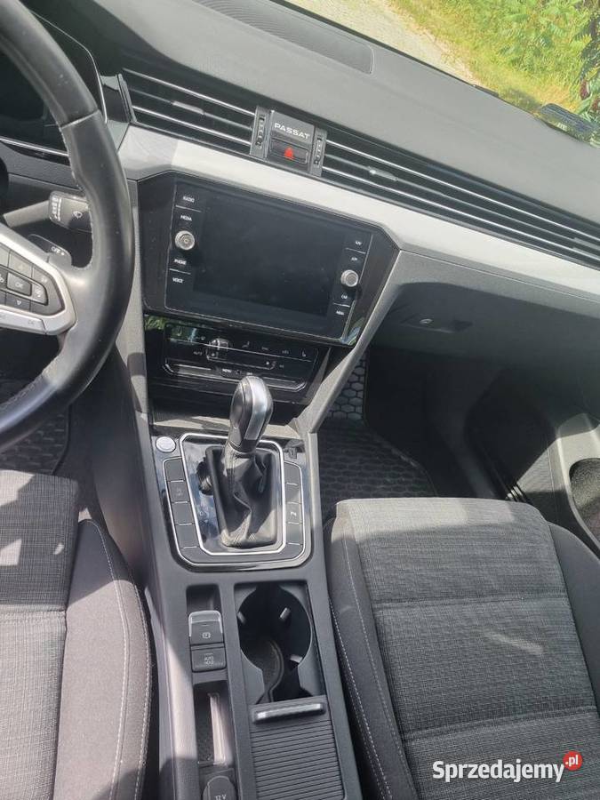 Ładny w idealnym stanie VW Passat 15TSI 150 DSG Sienno