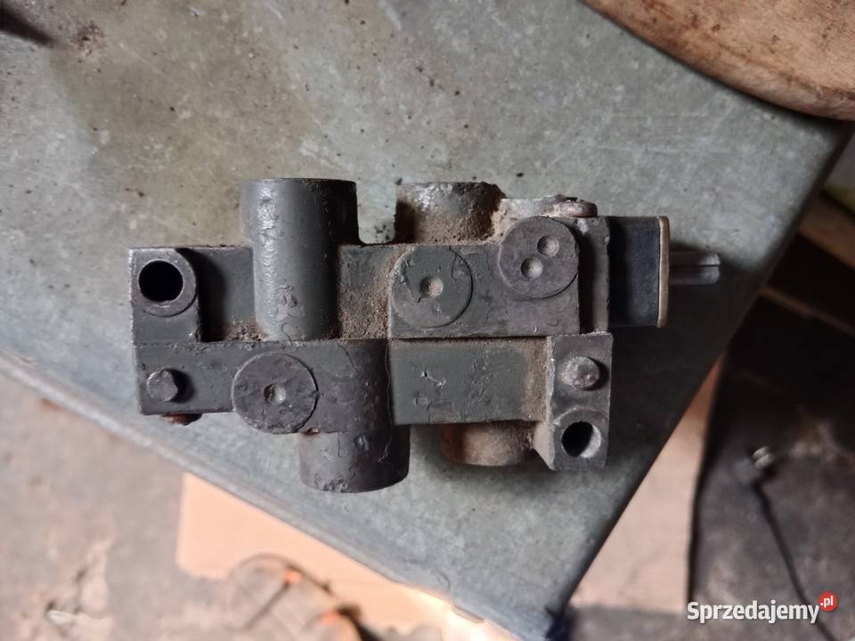 Volvo 162610 zawór fh 10 fh 12 ciężarowe Poddębice sprzedam