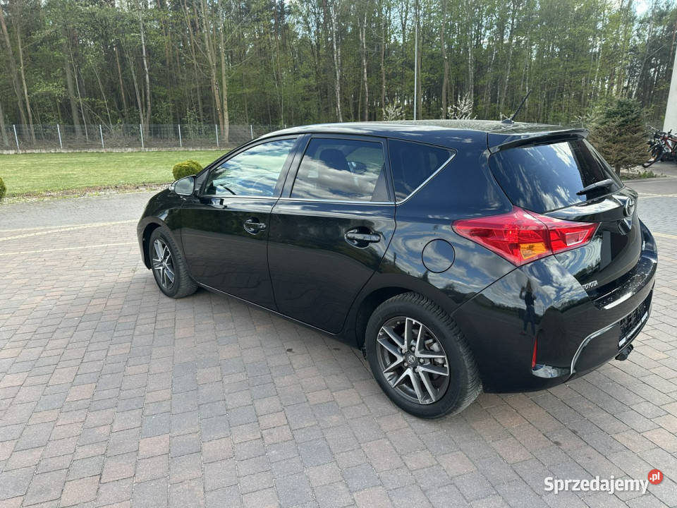Toyota Auris II 2012 lakier metallic Lipówki