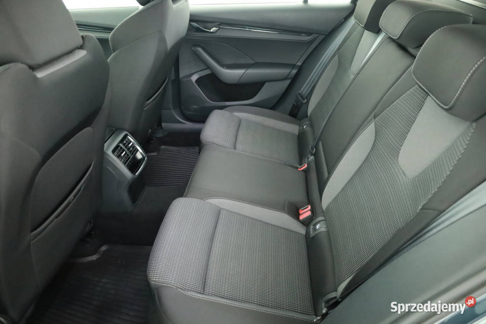 Skoda Octavia 15 TSI Piaseczno