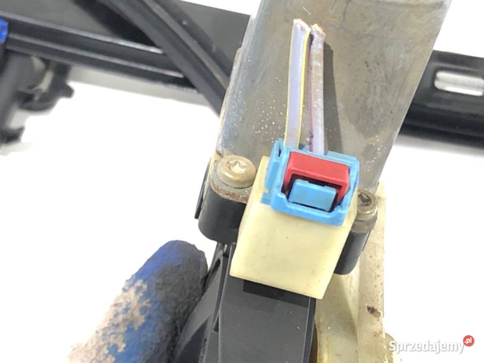 PODNOŚNIK SZYBY LEWY PRZÓD AUDI A3 8V 8V4837461 osobowe sprzedam