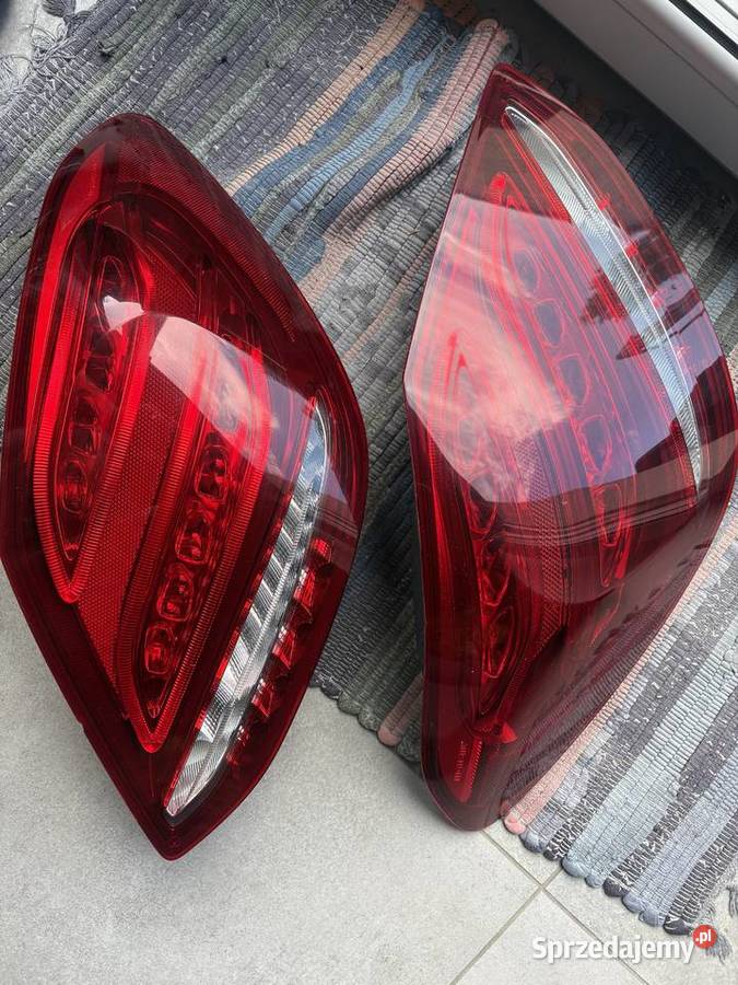 Lampy 2 sztuki full led tył Mercedes Benz C W205 Ruda Śląska