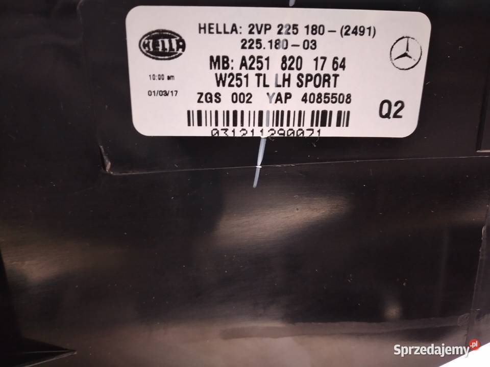 Sprzedam nową lampę tylną lewą Mercedes Rkalse Lampy tylne Białystok