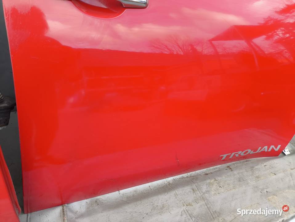 MITSUBISHI L200 IV DRZWI PRZEDNIE TYLNE PRAWE Radom sprzedam