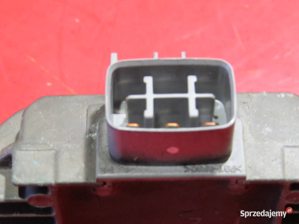 SUZUKI BURGMAN 400 K7 2008 regulator napięcia