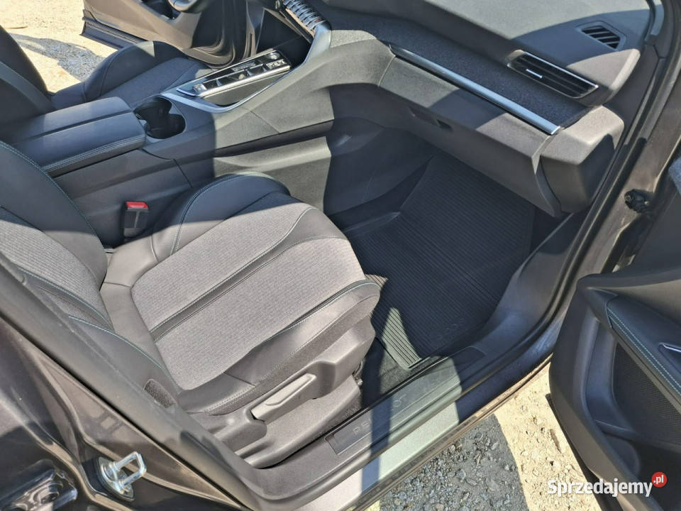 Peugeot 5008 II 2017 1499cm3 5008 sprzedam