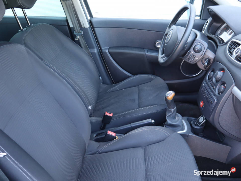 Renault Clio 12 TCe relingi dachowe Samochody osobowe Piaseczno