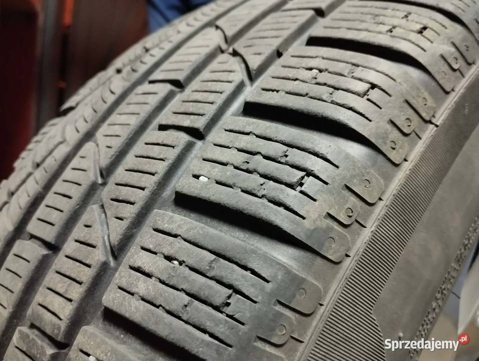 Felgi Audi OE z oponami zimowymi Pirelli sprzedam