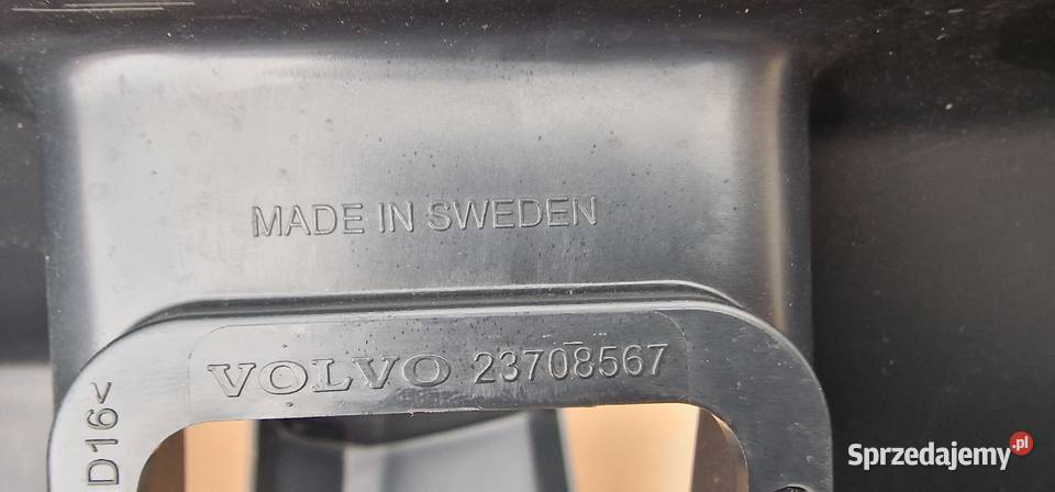 VOLVO FH5 OSŁONA RADAR BOCZNY OSŁONA TŁUMIKA Części montażowe lubuskie sprzedam