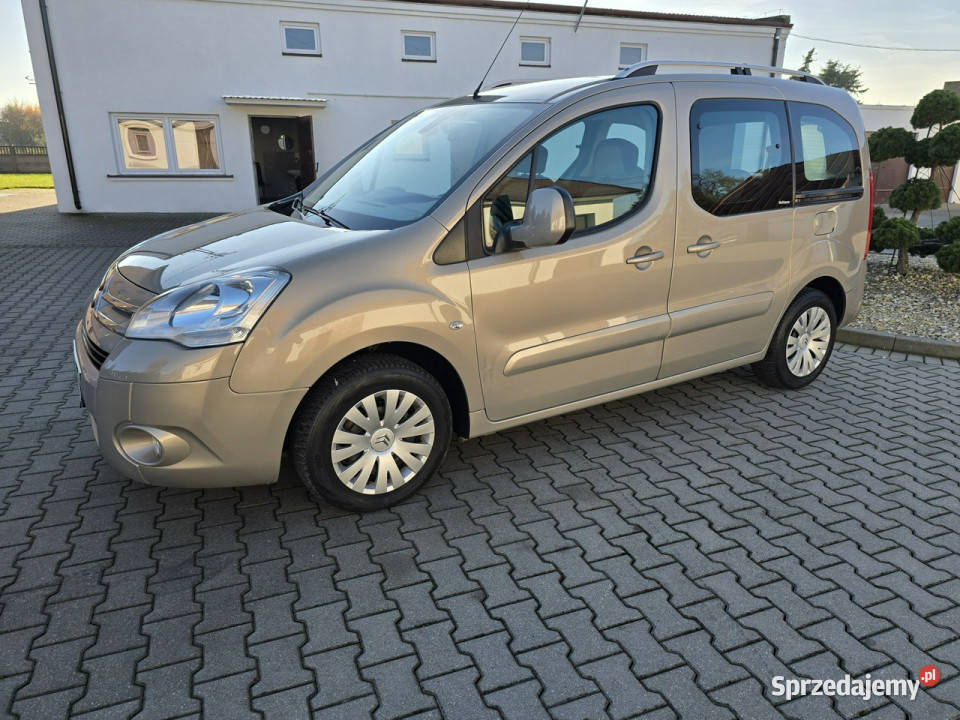 Citroen Berlingo 16hdi MultiSpace 5 garażowany Kutno