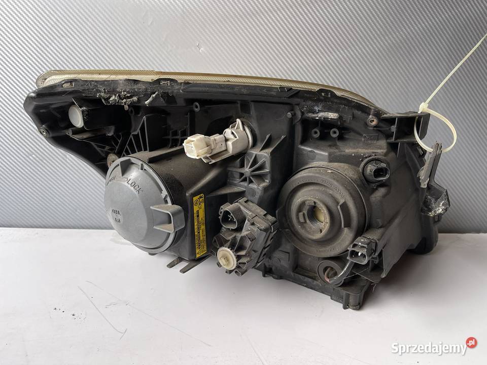 TOYOTA AVENSIS T25 LIFT LEWA LAMPA XENON wielkopolskie Ostroróg