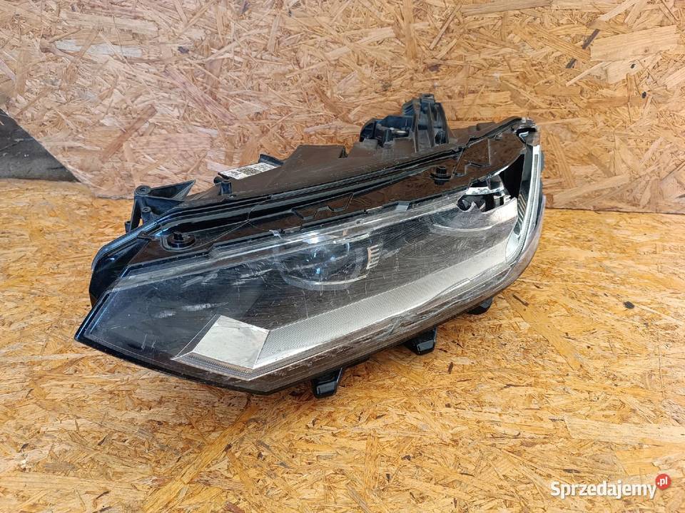 LAMPA LEWY PRZÓD REFLEKTOR EU 3G1941081G osobowe Lampy przednie Nowy Tomyśl