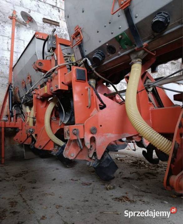 Siewnik do kukurydzy Kuhn Sokoły