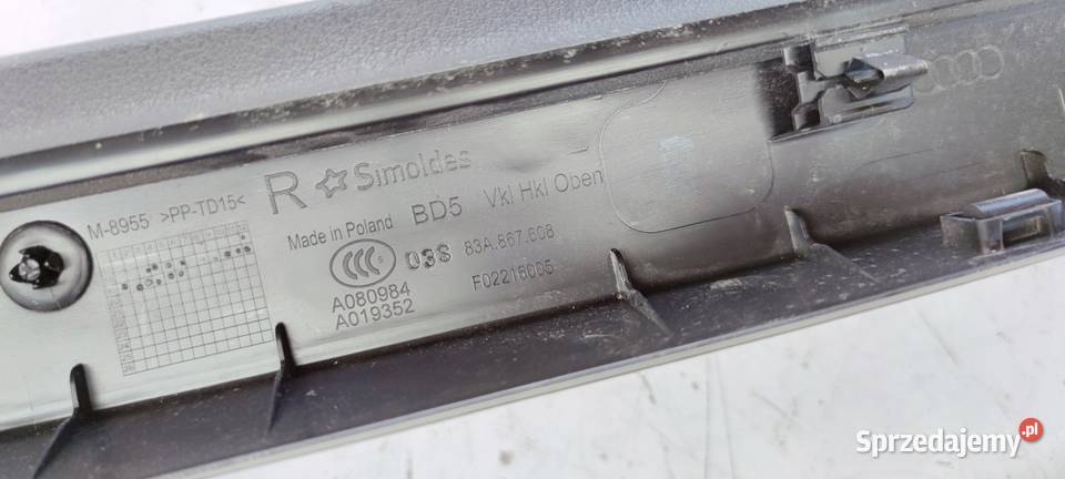 TAPICERKA KLAPY TYŁ PRAWA AUDI Q3 F3 83A867608 śląskie Przystajń