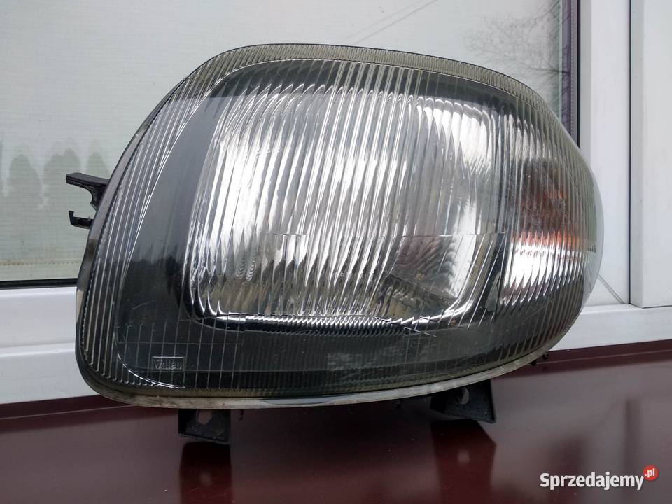 Renault Clio 2 II Thalia lampa przednia lewa osobowe Sieradz