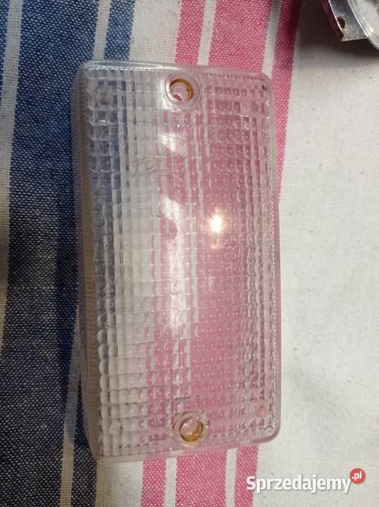 Lampa cofania 126p maluch Pępowo