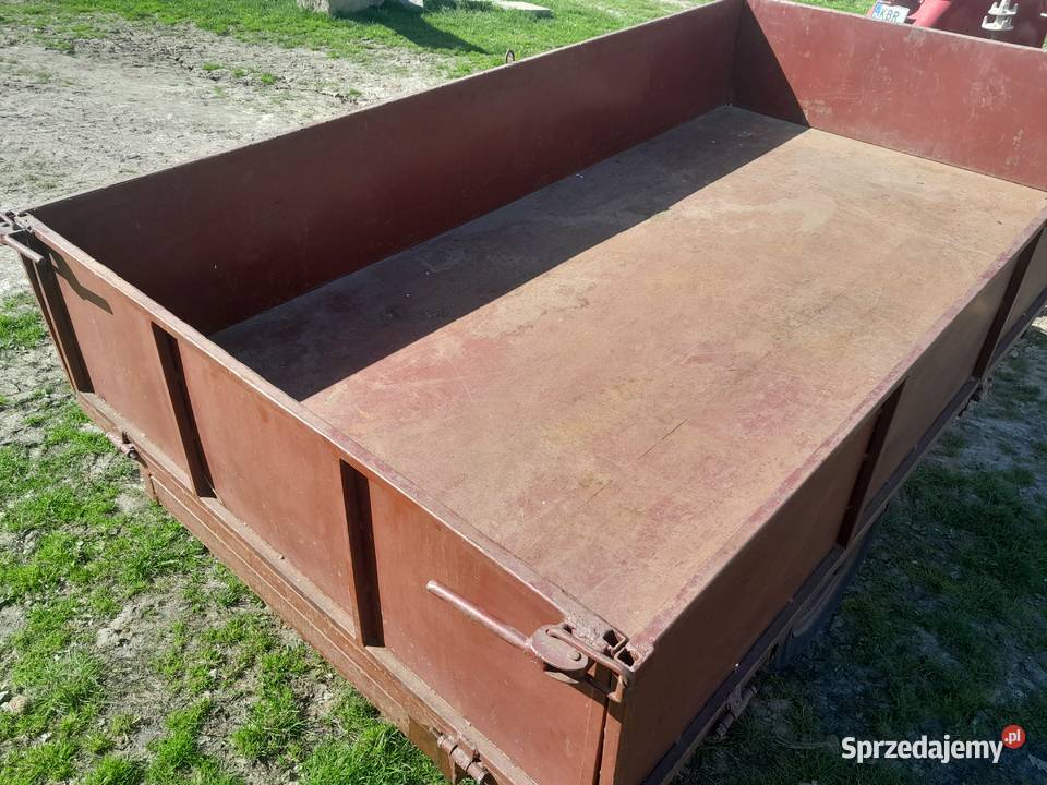 Przyczepa rolnicza nieuszkodzony Gnojnik