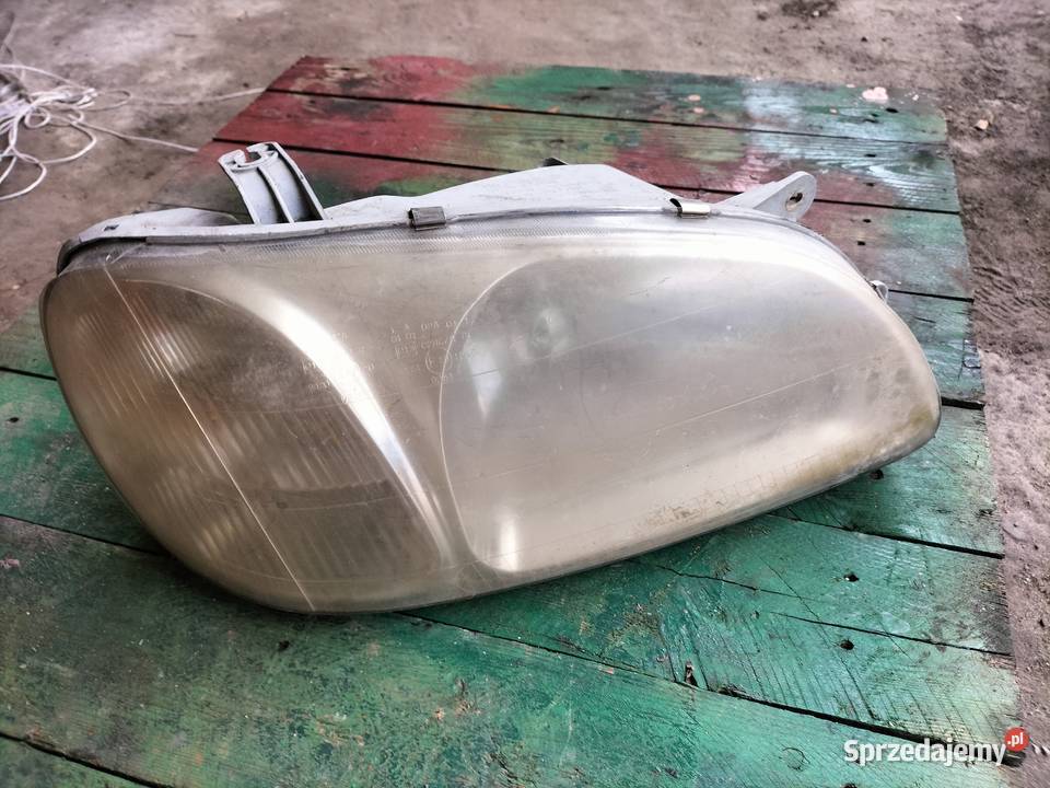 KIA CARNIVAL LAMPA PRZÓD PRAWA osobowe Kamień-Kolonia