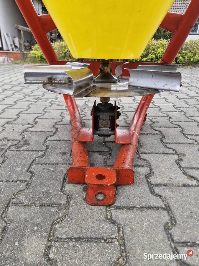 Rozsiewacz Strumyk 350L Smólnik