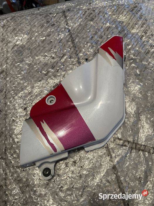 Suzuki GSXR750 GSXR1100 Bok Boczek Lewy Osłona wielkopolskie Poznań