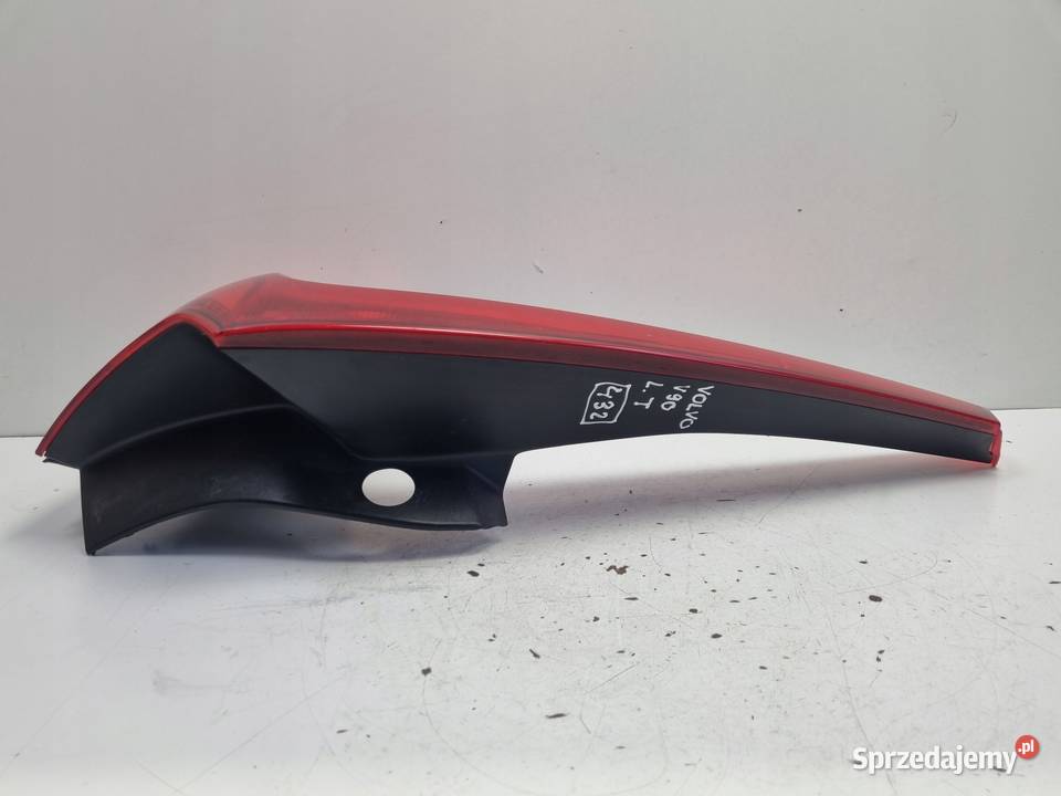 Volvo V90 II TYLNIA TYLNA LAMPA LEWA lewy tył osobowe Lampy tylne lubelskie Janów