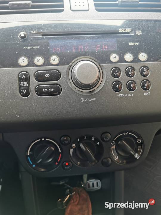 Suzuki Swift 13 salon Polska jeden właściciel welurowa tapicerka Swift Tłuszcz