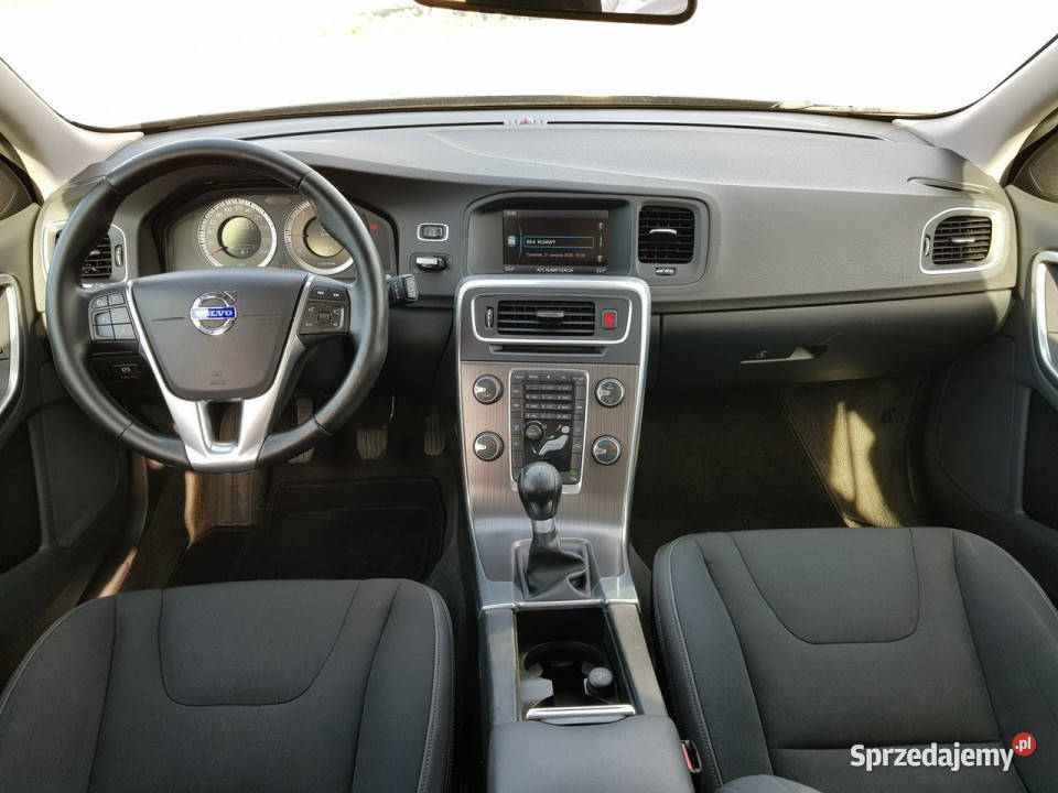 Volvo V60 20D Momentum 5 cylindrowy Navi manualna Włocławek