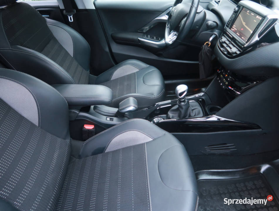 Peugeot 2008 12 PureTech śląskie Katowice