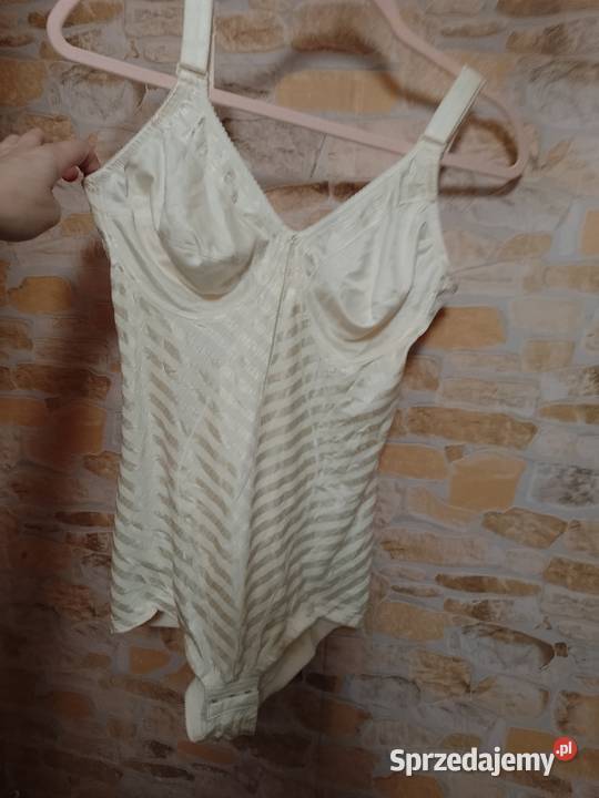 85D 38M ogato zdobione Body modelujące z Londynu Rozmiar 44(XXL) małopolskie Kraków