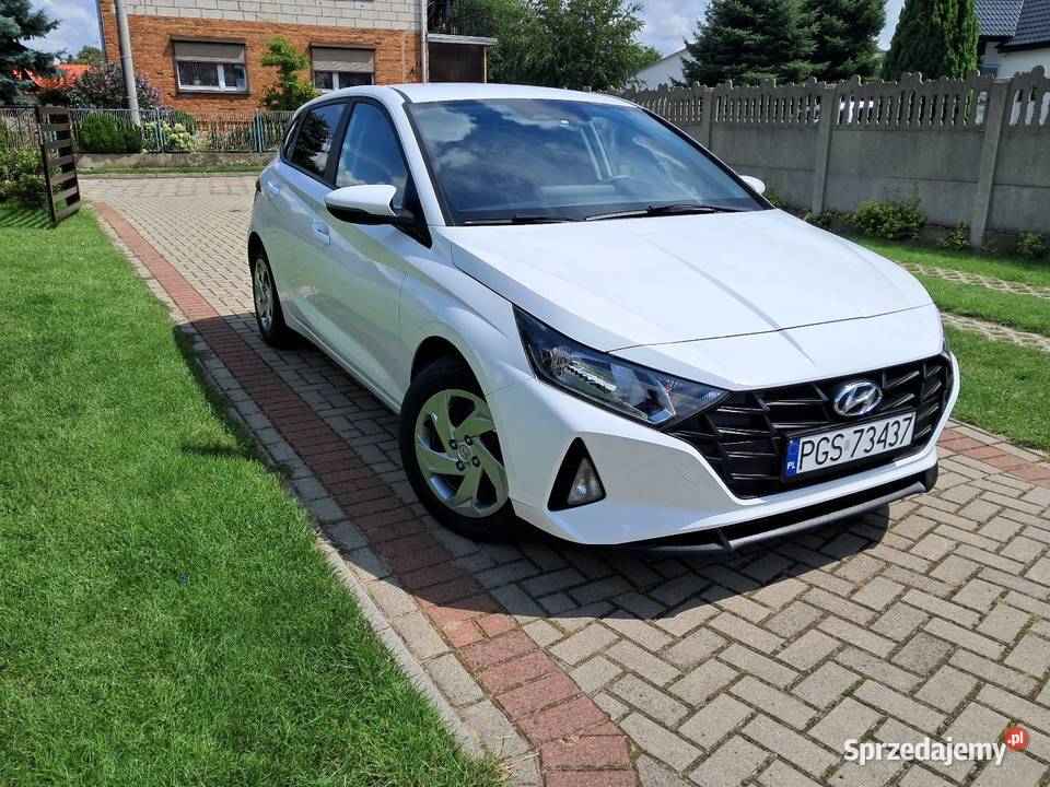 Hyundai i20 12 84 mały przebieg 2022 hak system Start-Stop Pudliszki