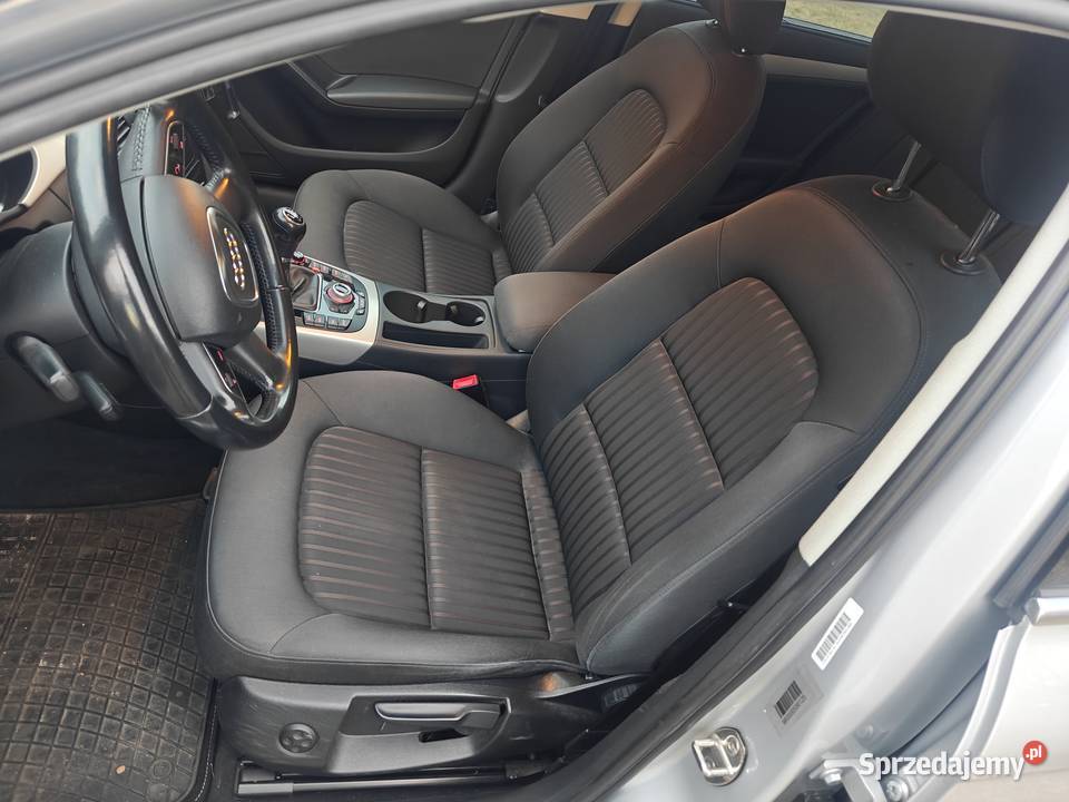 Audi A4 b8 18 tfsi mały przebieg manualna Nowa Sól