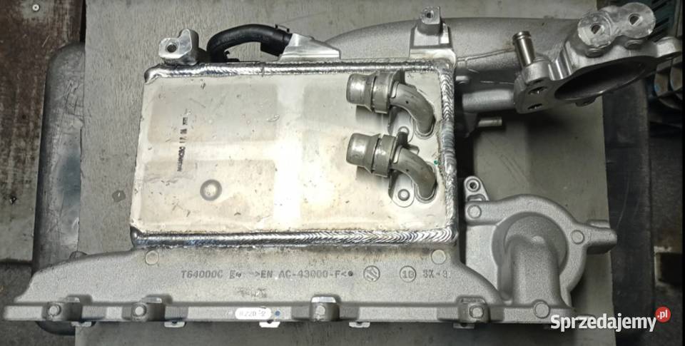 Kolektor ssący VW 20 TDI 05L129766R Pozostałe Suchedniów