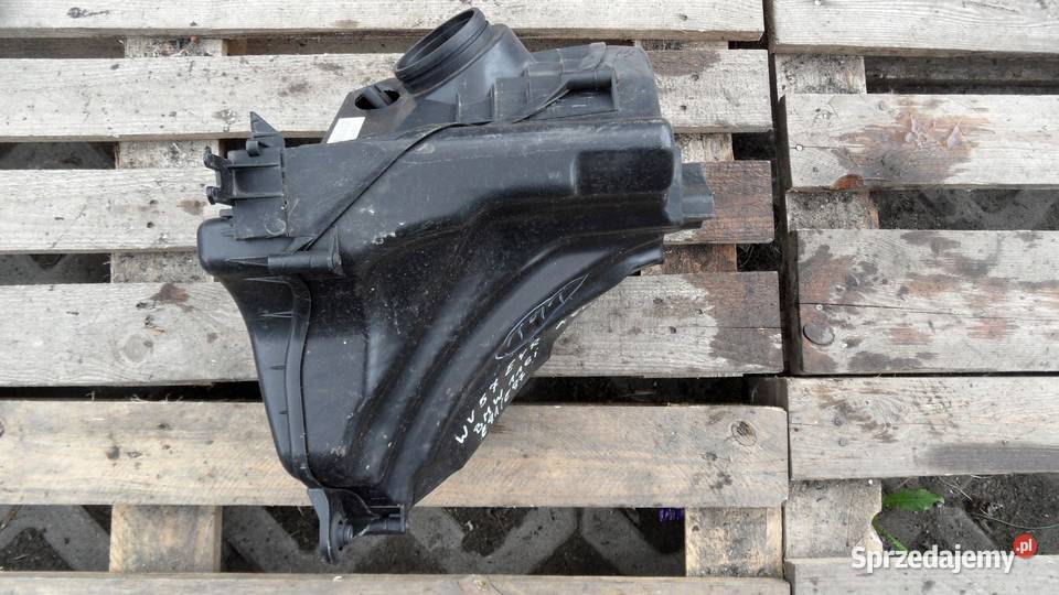 BMW E81 E87 LIFT 09r obudowa filtra powietrza sprzedam