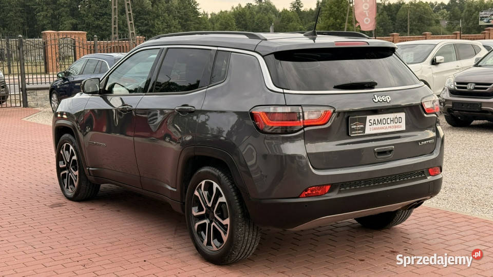 Jeep Compass Salon ideał wypas II 2016 lakier metallic Sade Budy
