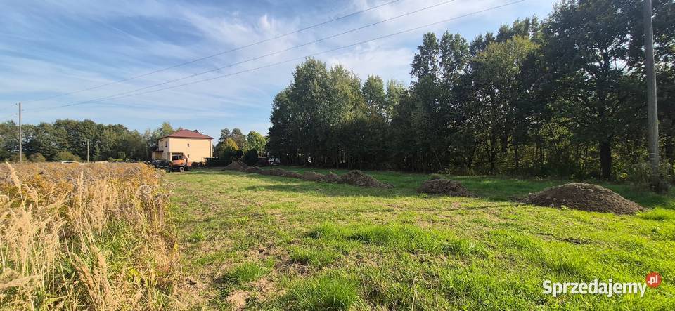 Duża działka w całości budowlaną Ochodza